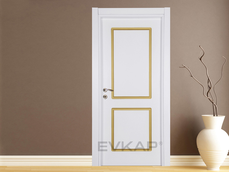 Features and Advantages of Lacquered Doors